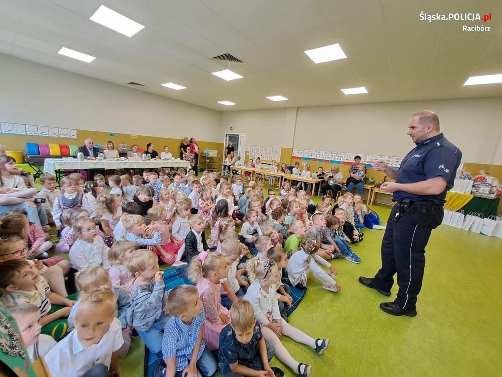 Zdjęcie w galerii na portalu naszraciborz.pl: Bezpieczny przedszkolak. Konkurs plastyczno-muzyczny w Nędzy wiadomości z regionu