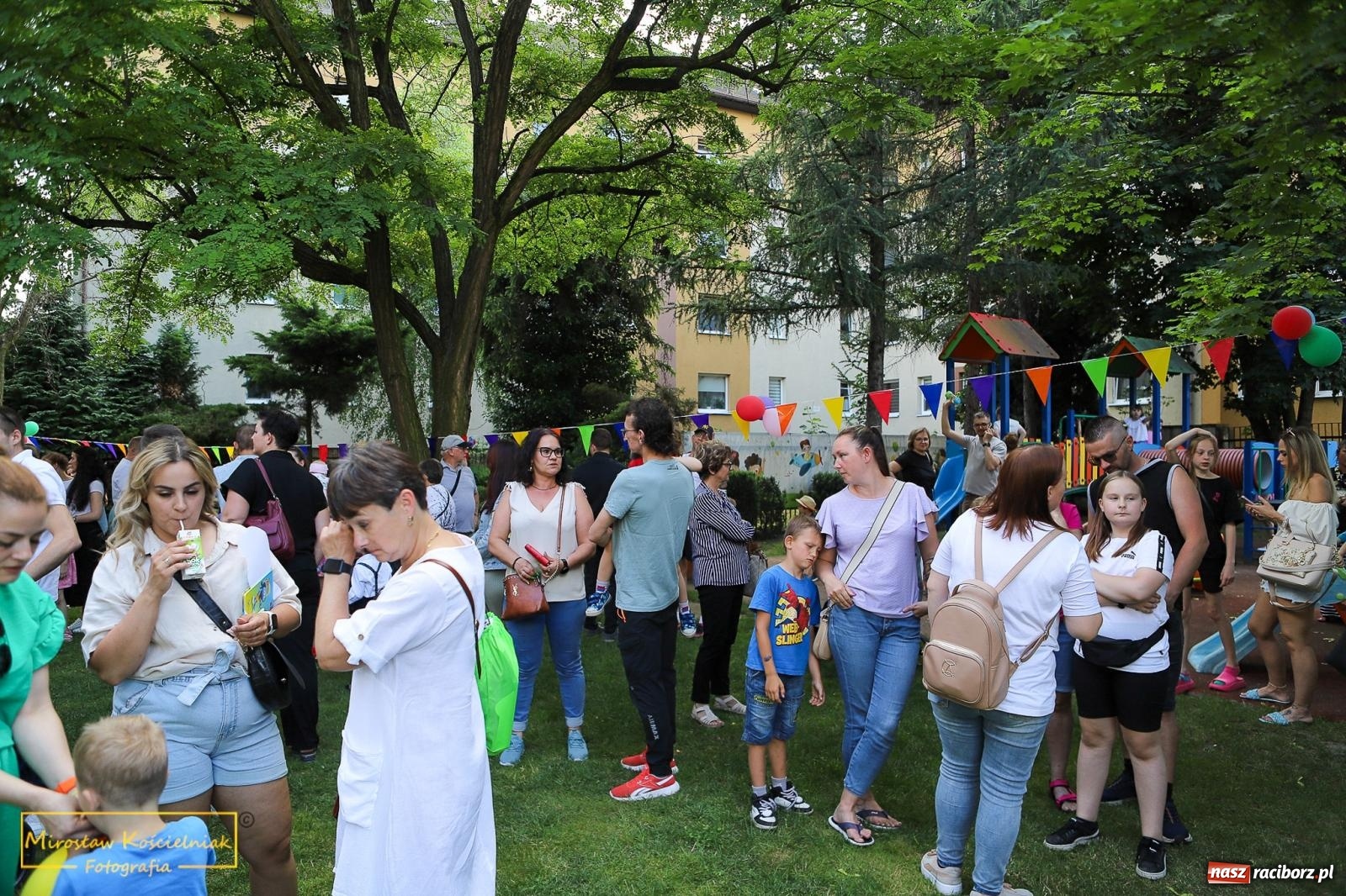 Zdjęcie w galerii na portalu naszraciborz.pl: III Festyn rodzinny w przedszkolu przy Kochanowskiego [FOTO i WIDEO] wiadomości z regionu