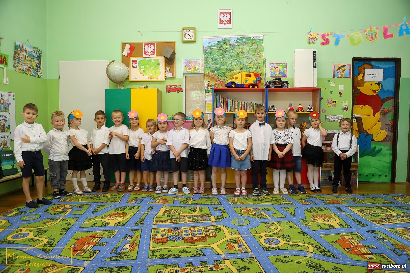 Zdjęcie w galerii na portalu naszraciborz.pl: III Festyn rodzinny w przedszkolu przy Kochanowskiego [FOTO i WIDEO] wiadomości z regionu