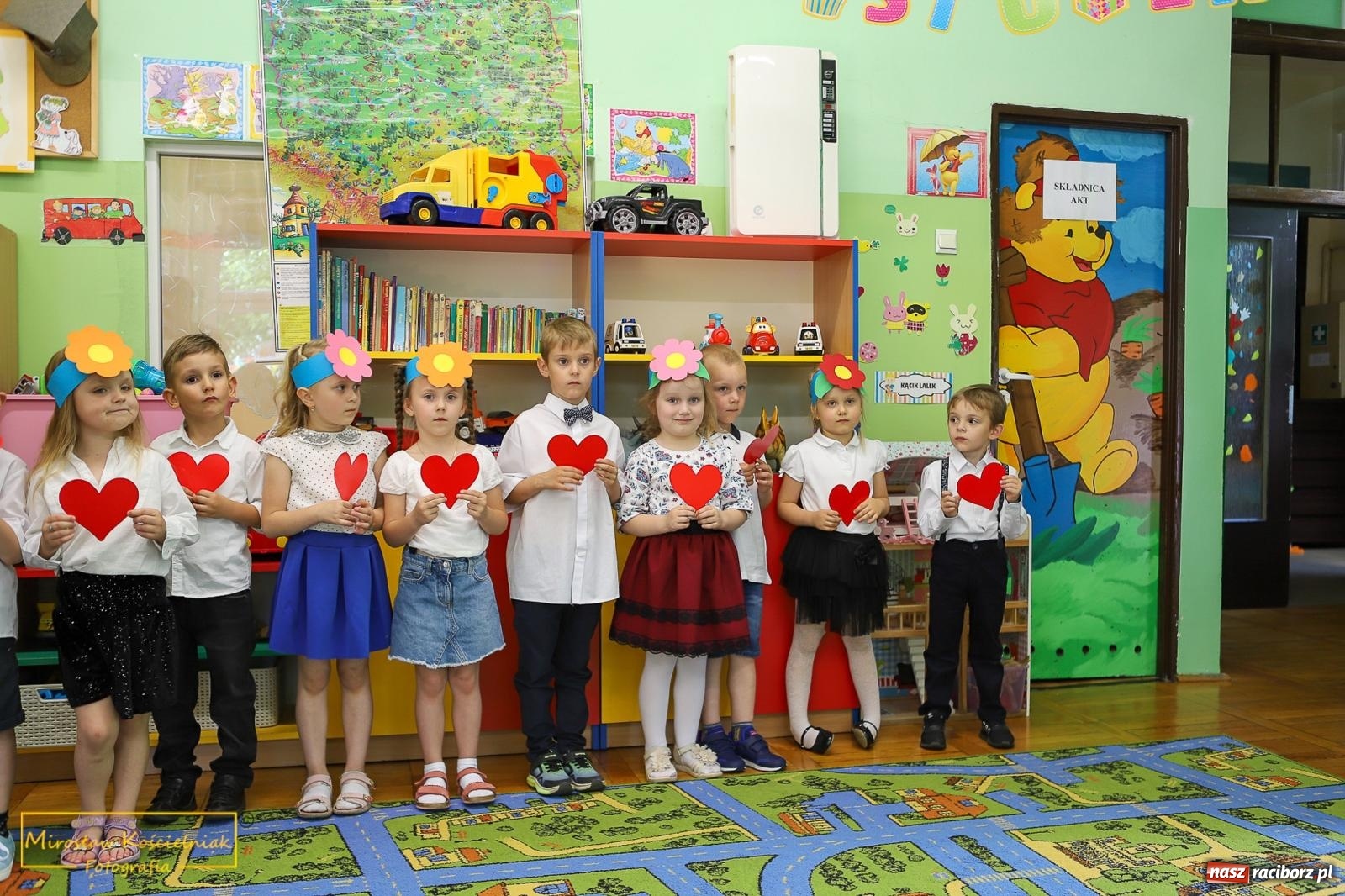 Zdjęcie w galerii na portalu naszraciborz.pl: III Festyn rodzinny w przedszkolu przy Kochanowskiego [FOTO i WIDEO] wiadomości z regionu