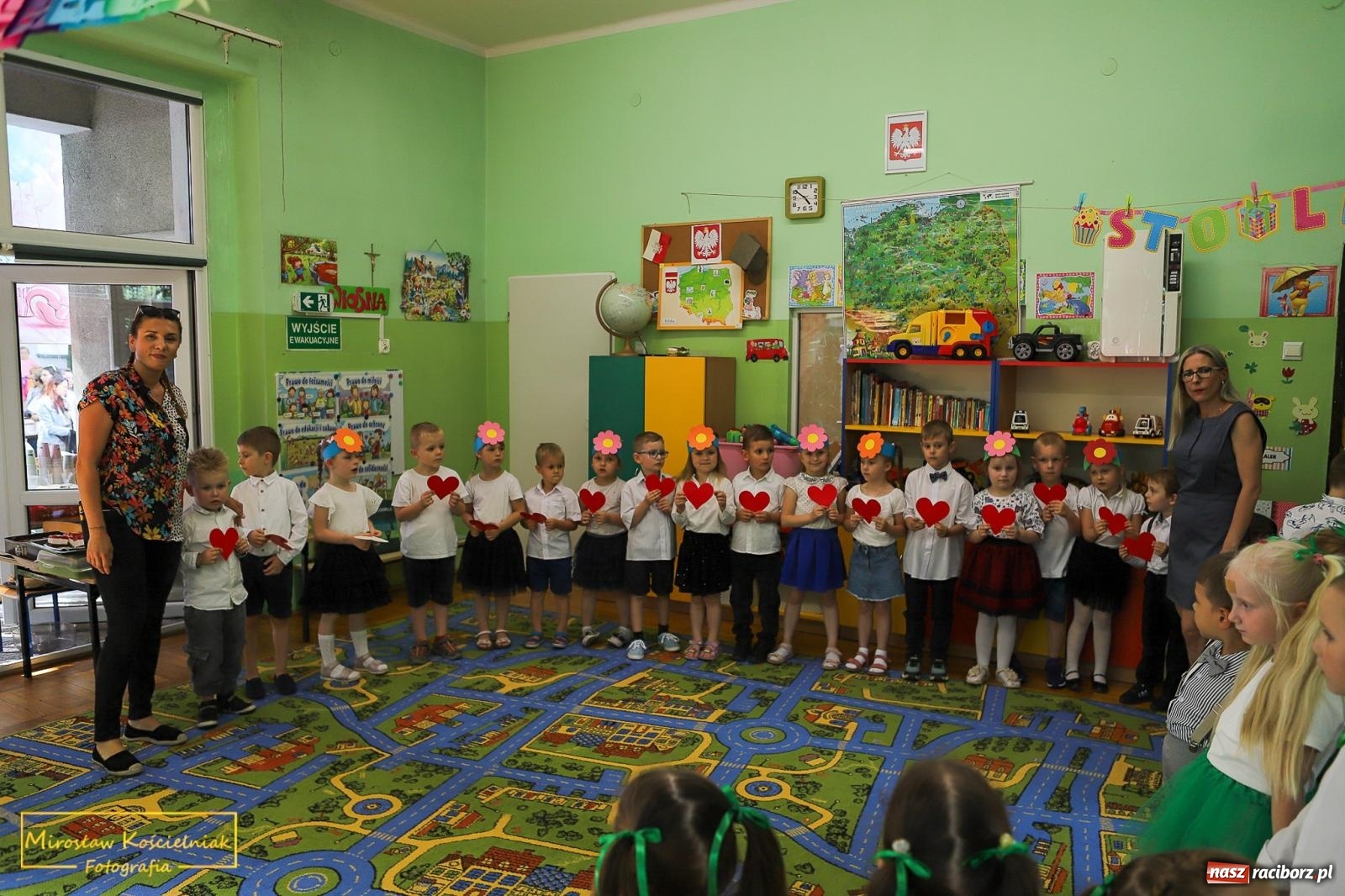 Zdjęcie w galerii na portalu naszraciborz.pl: III Festyn rodzinny w przedszkolu przy Kochanowskiego [FOTO i WIDEO] wiadomości z regionu