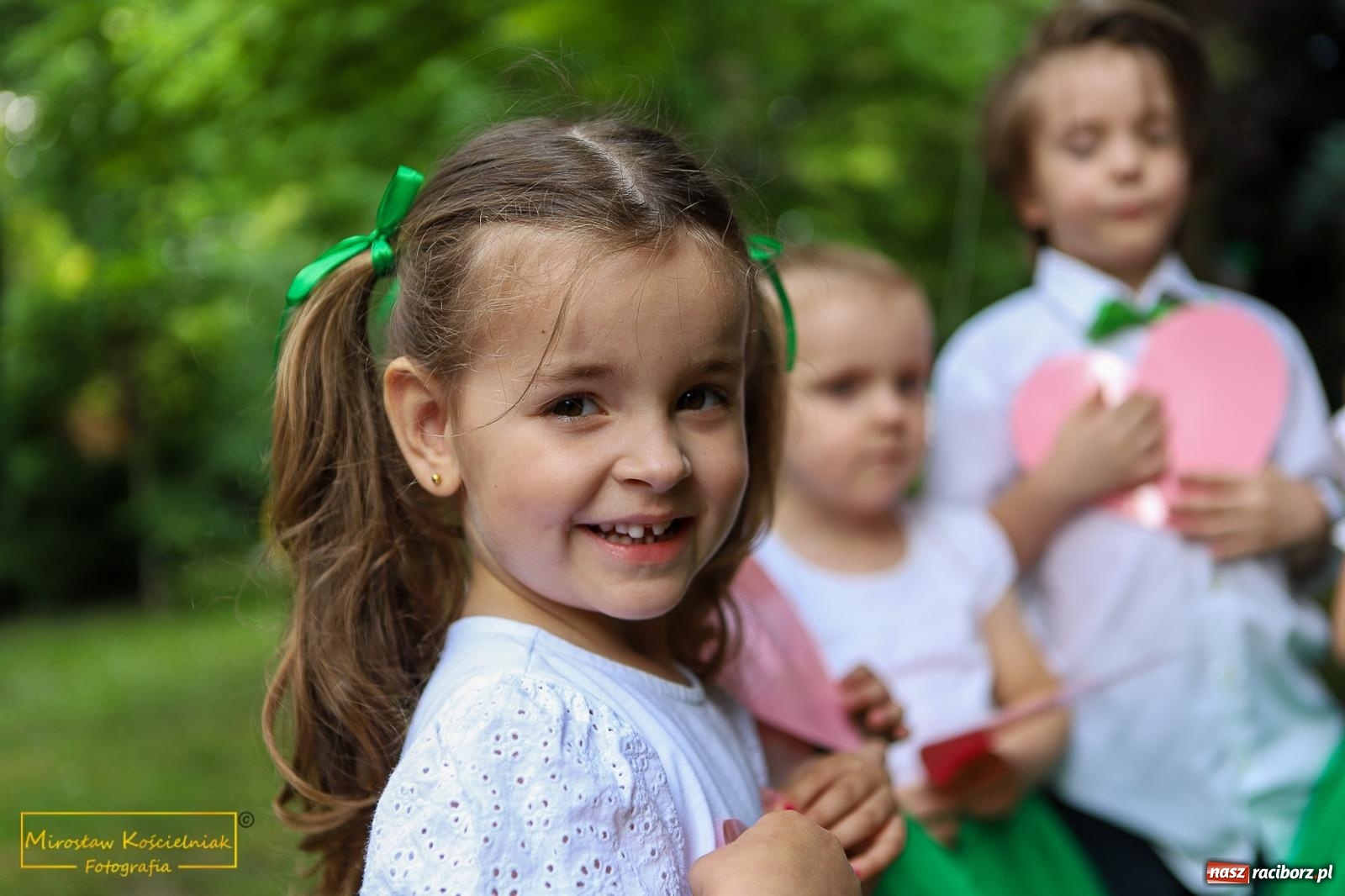Zdjęcie w galerii na portalu naszraciborz.pl: III Festyn rodzinny w przedszkolu przy Kochanowskiego [FOTO i WIDEO] wiadomości z regionu