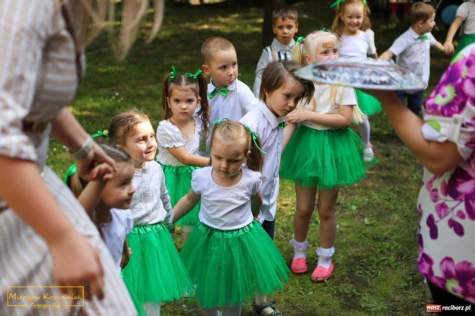 Zdjęcie w galerii na portalu naszraciborz.pl: III Festyn rodzinny w przedszkolu przy Kochanowskiego [FOTO i WIDEO] wiadomości z regionu