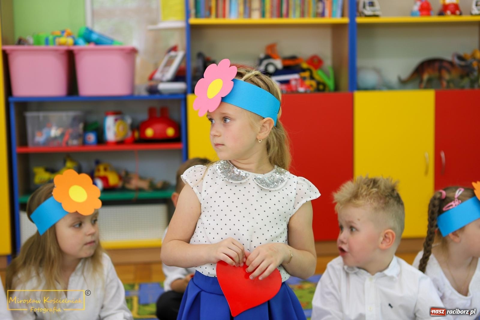 Zdjęcie w galerii na portalu naszraciborz.pl: III Festyn rodzinny w przedszkolu przy Kochanowskiego [FOTO i WIDEO] wiadomości z regionu