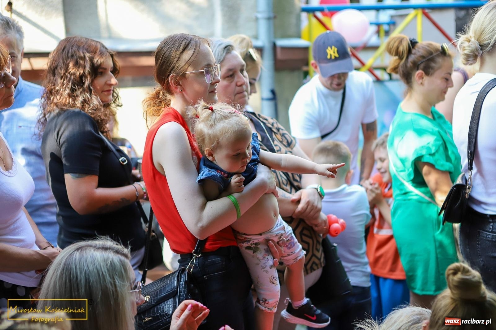Zdjęcie w galerii na portalu naszraciborz.pl: III Festyn rodzinny w przedszkolu przy Kochanowskiego [FOTO i WIDEO] wiadomości z regionu