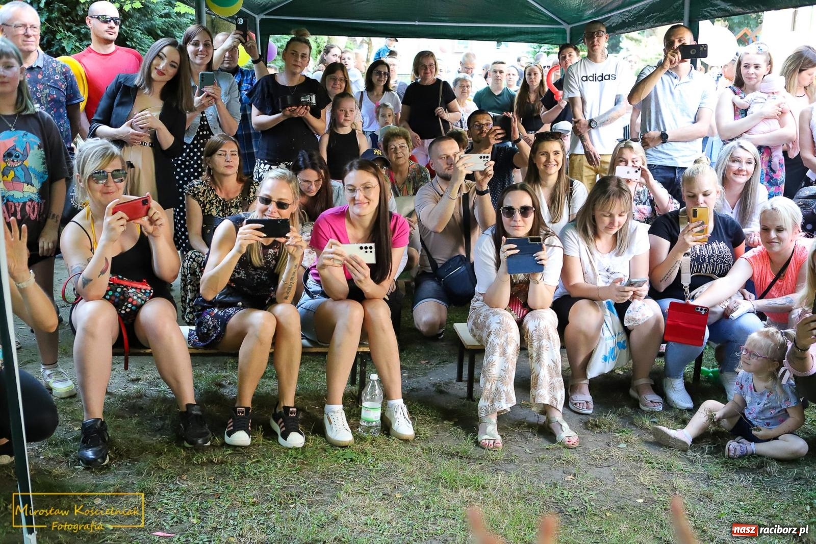 Zdjęcie w galerii na portalu naszraciborz.pl: III Festyn rodzinny w przedszkolu przy Kochanowskiego [FOTO i WIDEO] wiadomości z regionu