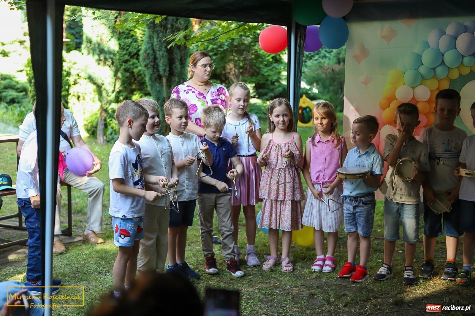 Zdjęcie w galerii na portalu naszraciborz.pl: III Festyn rodzinny w przedszkolu przy Kochanowskiego [FOTO i WIDEO] wiadomości z regionu