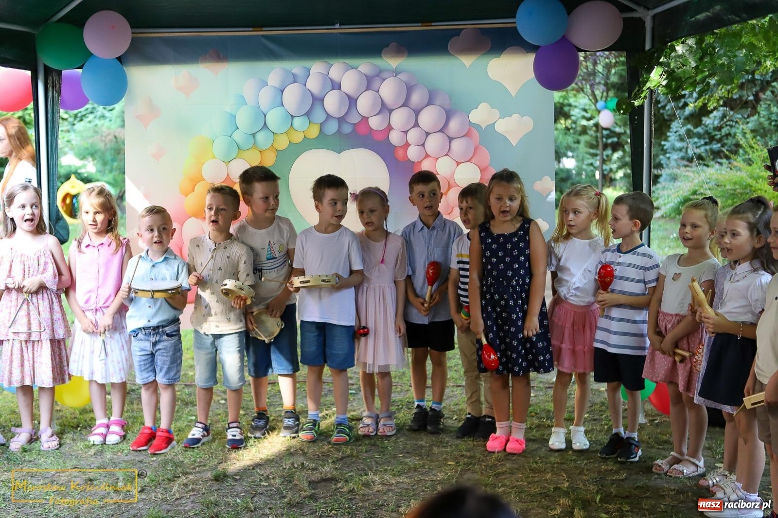 Zdjęcie w galerii na portalu naszraciborz.pl: III Festyn rodzinny w przedszkolu przy Kochanowskiego [FOTO i WIDEO] wiadomości z regionu