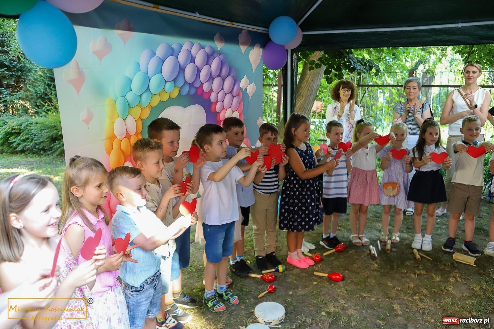 Zdjęcie w galerii na portalu naszraciborz.pl: III Festyn rodzinny w przedszkolu przy Kochanowskiego [FOTO i WIDEO] wiadomości z regionu