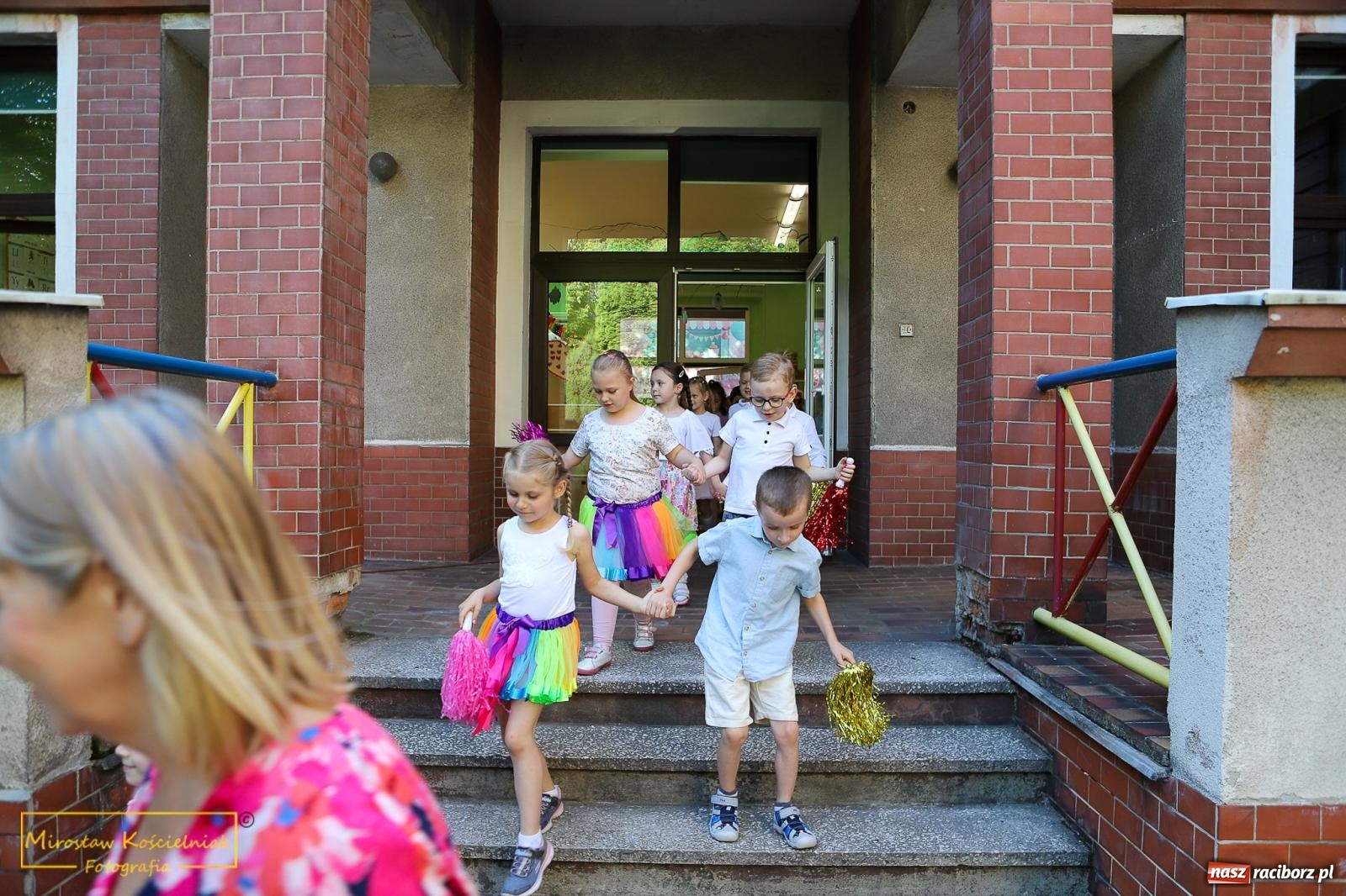 Zdjęcie w galerii na portalu naszraciborz.pl: III Festyn rodzinny w przedszkolu przy Kochanowskiego [FOTO i WIDEO] wiadomości z regionu