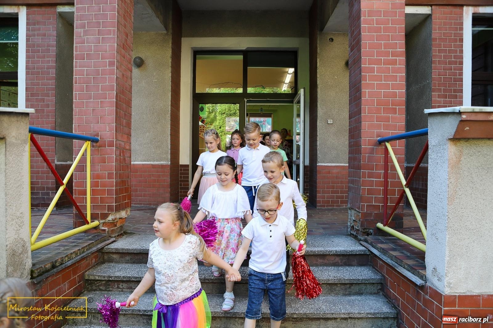 Zdjęcie w galerii na portalu naszraciborz.pl: III Festyn rodzinny w przedszkolu przy Kochanowskiego [FOTO i WIDEO] wiadomości z regionu