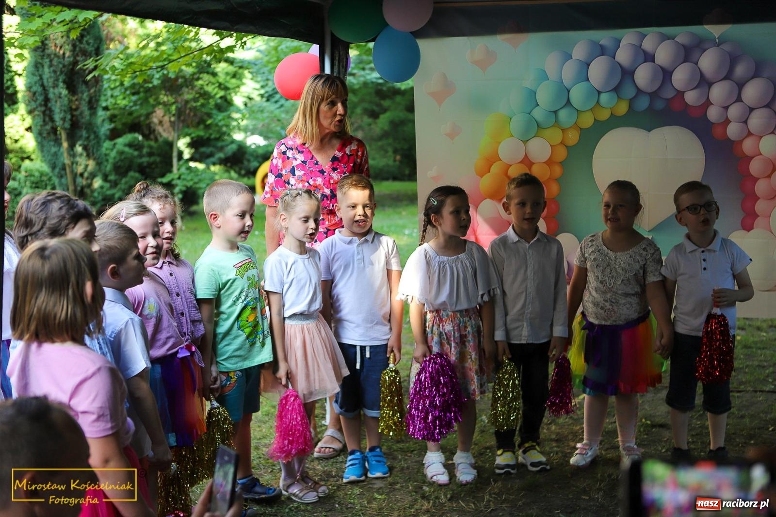 Zdjęcie w galerii na portalu naszraciborz.pl: III Festyn rodzinny w przedszkolu przy Kochanowskiego [FOTO i WIDEO] wiadomości z regionu