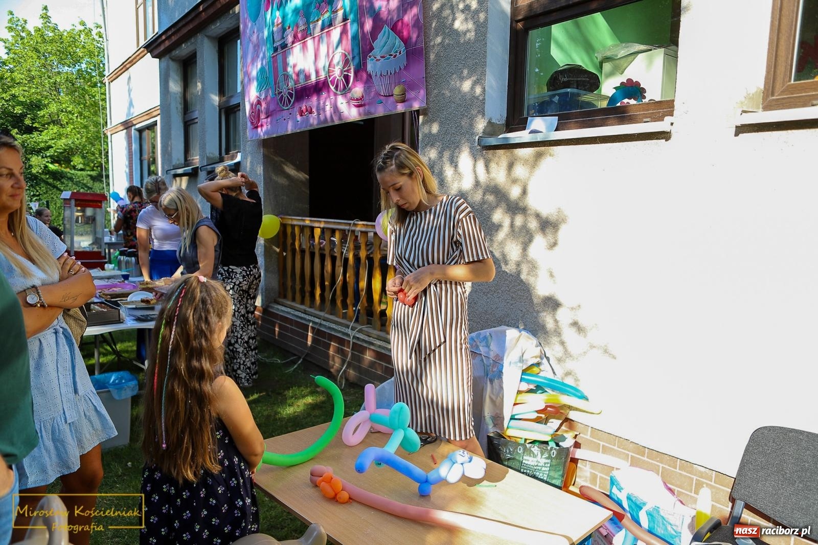 Zdjęcie w galerii na portalu naszraciborz.pl: III Festyn rodzinny w przedszkolu przy Kochanowskiego [FOTO i WIDEO] wiadomości z regionu