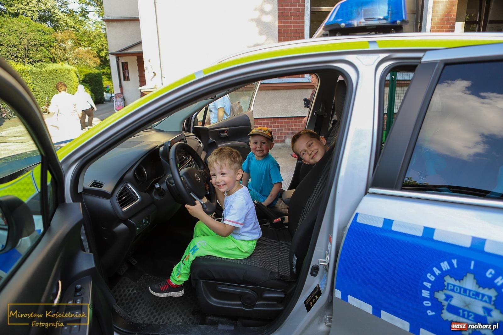 Zdjęcie w galerii na portalu naszraciborz.pl: III Festyn rodzinny w przedszkolu przy Kochanowskiego [FOTO i WIDEO] wiadomości z regionu