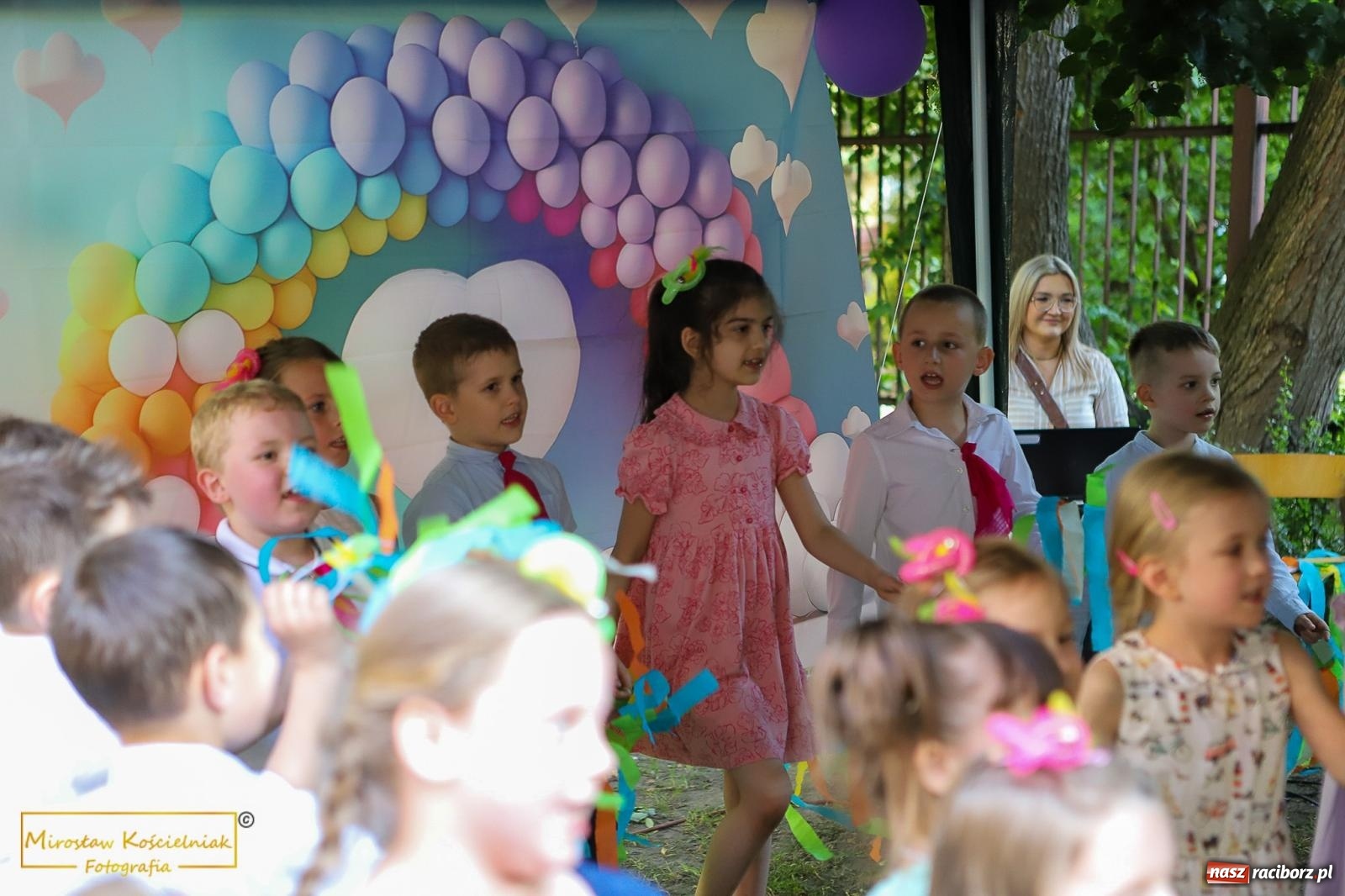 Zdjęcie w galerii na portalu naszraciborz.pl: III Festyn rodzinny w przedszkolu przy Kochanowskiego [FOTO i WIDEO] wiadomości z regionu