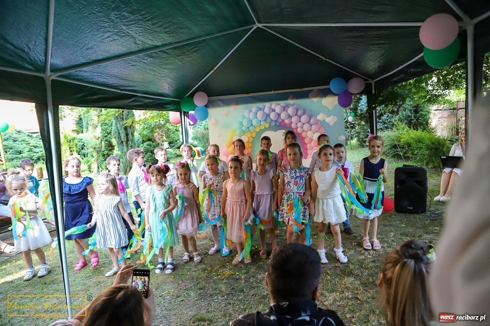 Zdjęcie w galerii na portalu naszraciborz.pl: III Festyn rodzinny w przedszkolu przy Kochanowskiego [FOTO i WIDEO] wiadomości z regionu