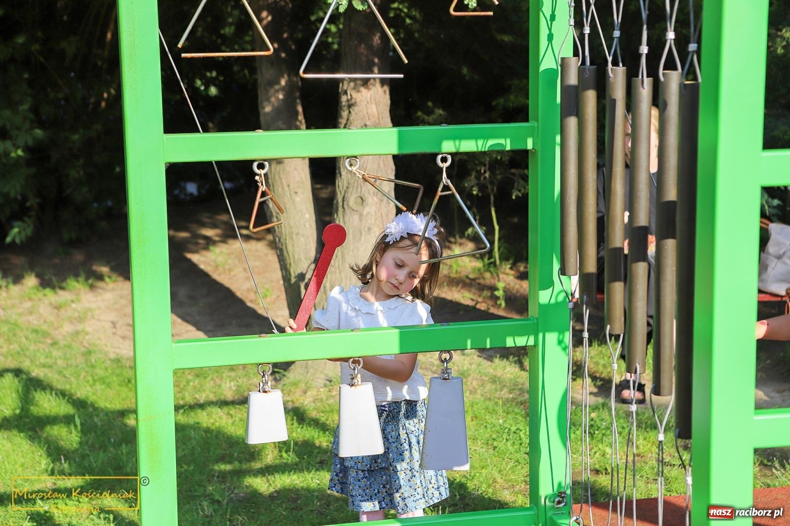Zdjęcie w galerii na portalu naszraciborz.pl: III Festyn rodzinny w przedszkolu przy Kochanowskiego [FOTO i WIDEO] wiadomości z regionu