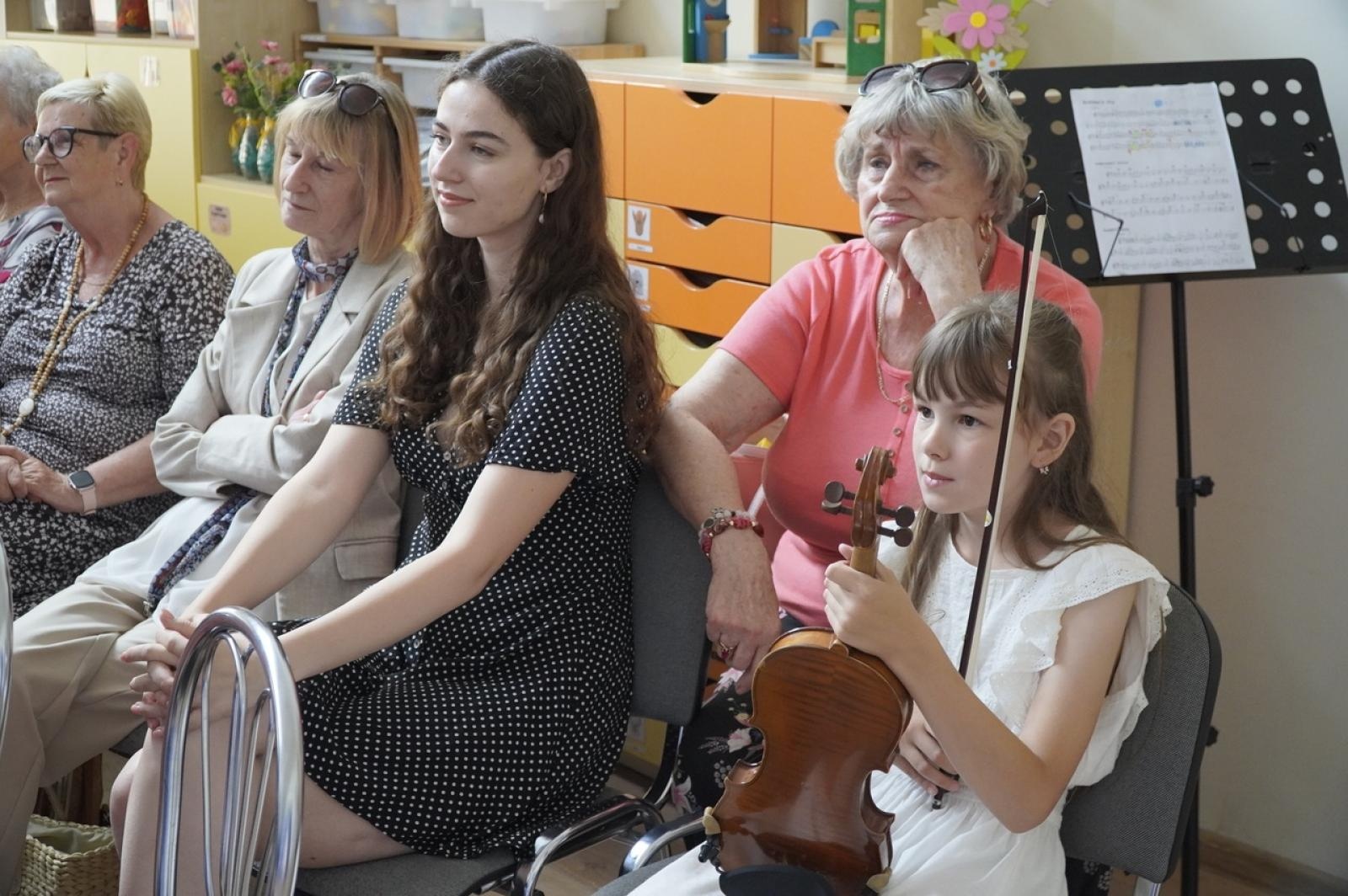 Zdjęcie w galerii na portalu naszraciborz.pl: Jubileusz 60-lecia raciborskiego Przedszkola nr 15 wiadomości z regionu
