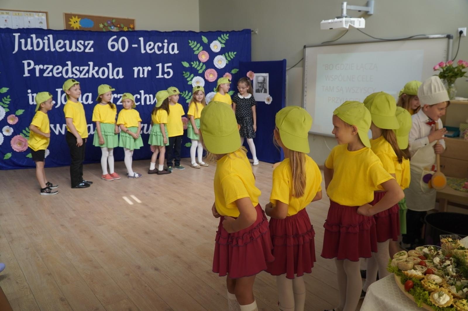 Zdjęcie w galerii na portalu naszraciborz.pl: Jubileusz 60-lecia raciborskiego Przedszkola nr 15 wiadomości z regionu
