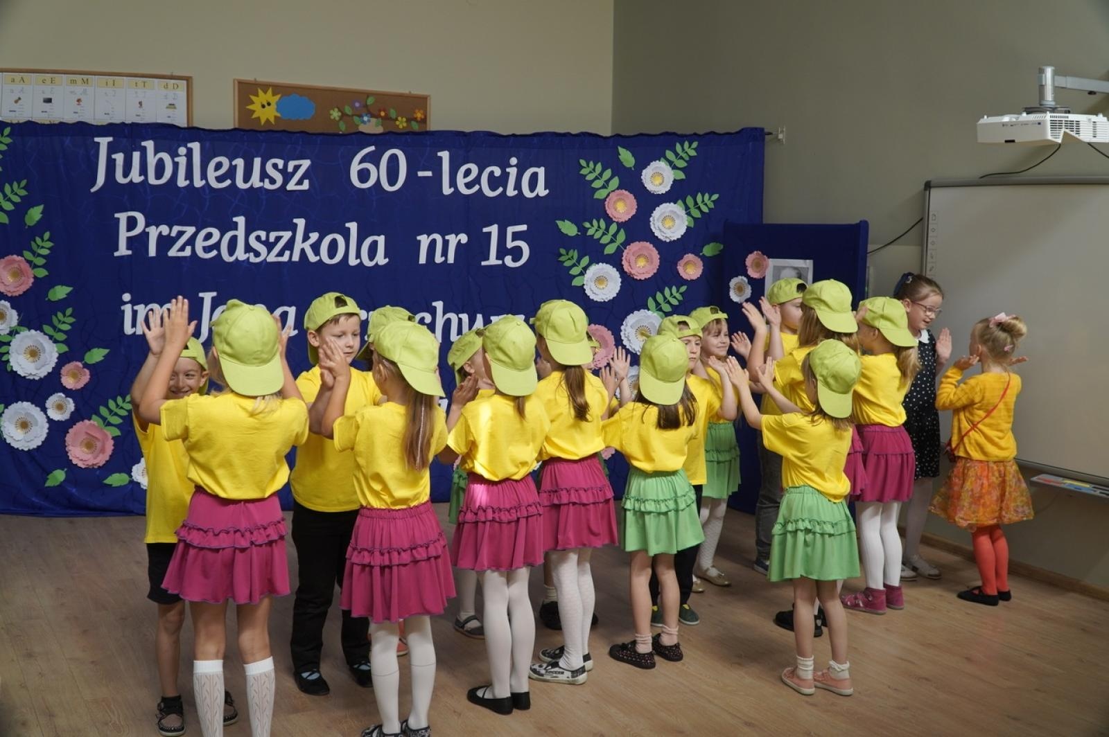 Zdjęcie w galerii na portalu naszraciborz.pl: Jubileusz 60-lecia raciborskiego Przedszkola nr 15 wiadomości z regionu