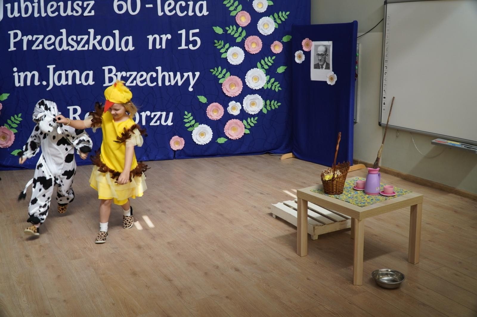 Zdjęcie w galerii na portalu naszraciborz.pl: Jubileusz 60-lecia raciborskiego Przedszkola nr 15 wiadomości z regionu