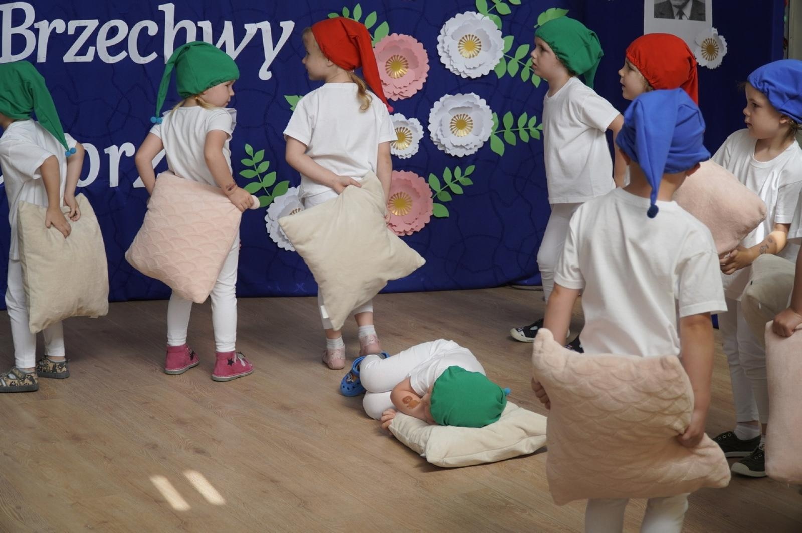 Zdjęcie w galerii na portalu naszraciborz.pl: Jubileusz 60-lecia raciborskiego Przedszkola nr 15 wiadomości z regionu