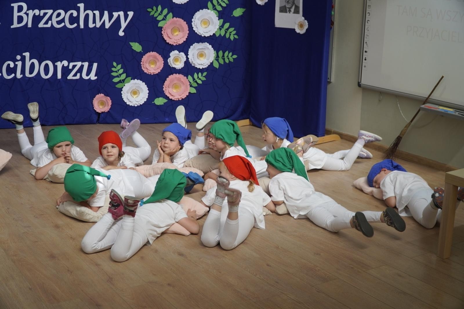 Zdjęcie w galerii na portalu naszraciborz.pl: Jubileusz 60-lecia raciborskiego Przedszkola nr 15 wiadomości z regionu