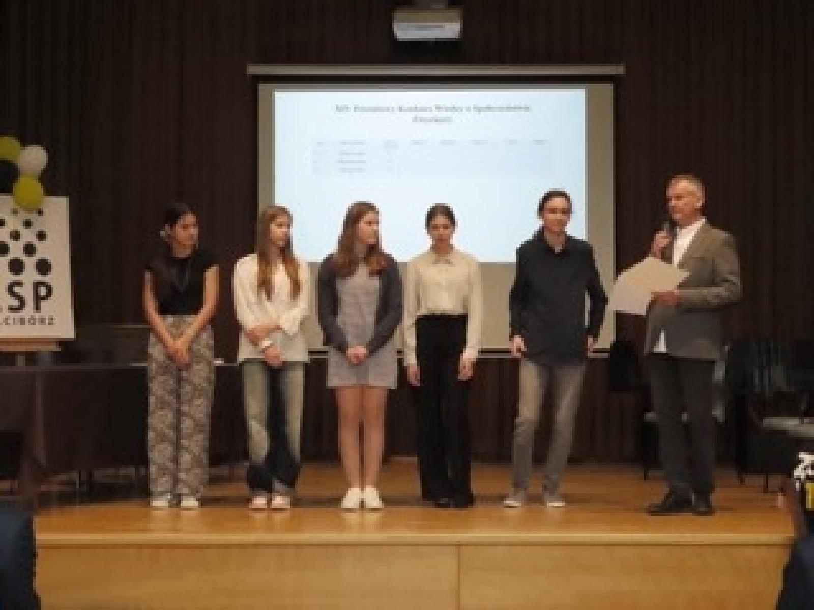 Zdjęcie w galerii na portalu naszraciborz.pl: XIV Powiatowy Konkurs Wiedzy o Społeczeństwie za nami wiadomości z regionu