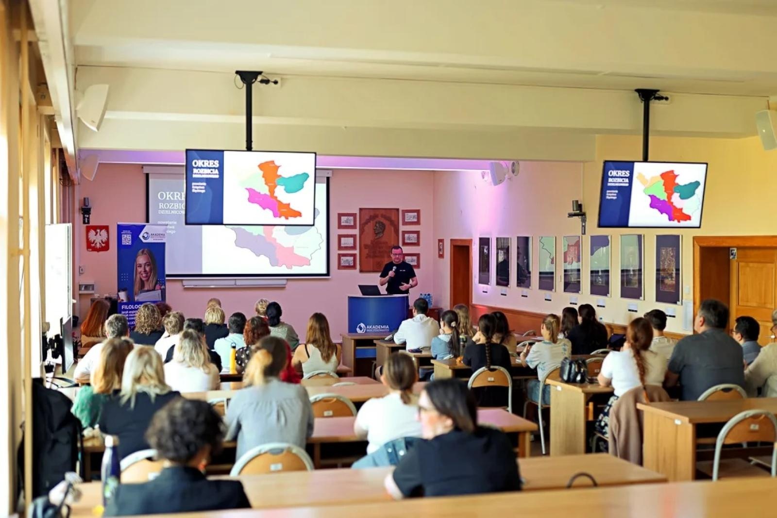 Zdjęcie w galerii na portalu naszraciborz.pl: Czas na studia! Akademia Nauk Stosowanych w Raciborzu zaprasza. Rekrutacja ruszyła! wiadomości z regionu