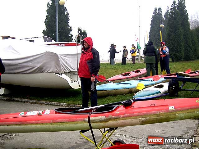Zdjęcie w galerii na portalu naszraciborz.pl: Wyścigi kajaków na Zalewie Rybnickim wiadomości z regionu