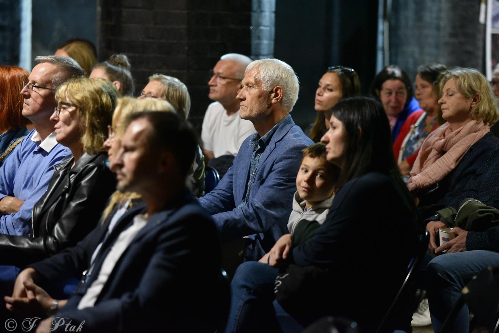 Zdjęcie w galerii na portalu naszraciborz.pl: Viva Flamenco! Dni Raciborza rozpoczęto w podziemiach wiadomości z regionu