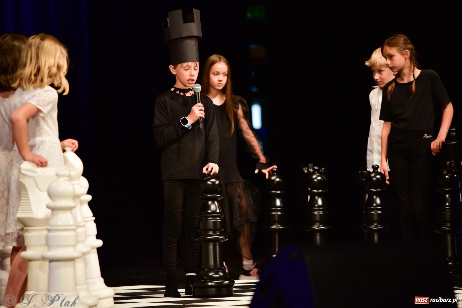 Zdjęcie w galerii na portalu naszraciborz.pl: XIV Powiatowy Festiwal Twórczości Artystycznej. Laureaci odebrali dyplomy [FOTO i WIDEO] wiadomości z regionu