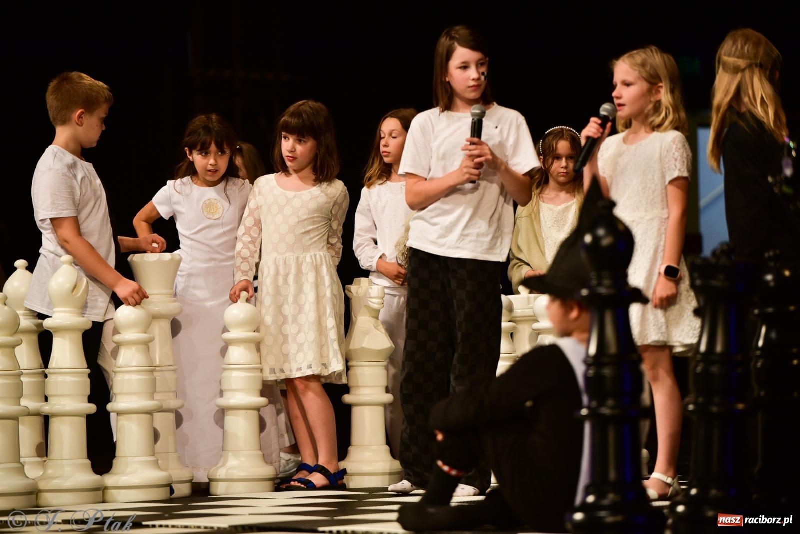 Zdjęcie w galerii na portalu naszraciborz.pl: XIV Powiatowy Festiwal Twórczości Artystycznej. Laureaci odebrali dyplomy [FOTO i WIDEO] wiadomości z regionu