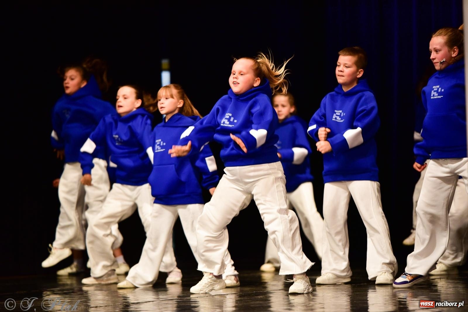 Zdjęcie w galerii na portalu naszraciborz.pl: XIV Powiatowy Festiwal Twórczości Artystycznej. Laureaci odebrali dyplomy [FOTO i WIDEO] wiadomości z regionu