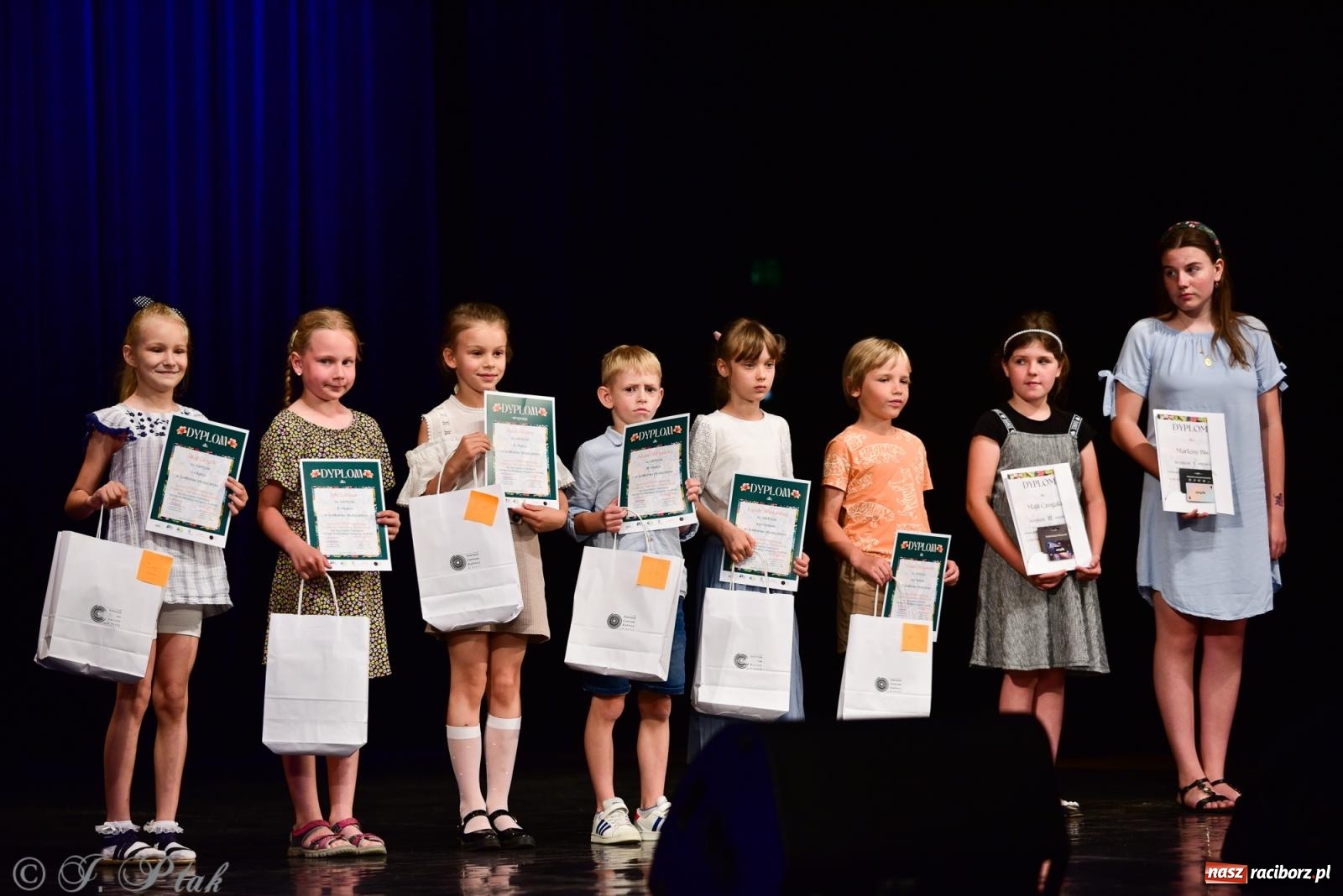 Zdjęcie w galerii na portalu naszraciborz.pl: XIV Powiatowy Festiwal Twórczości Artystycznej. Laureaci odebrali dyplomy [FOTO i WIDEO] wiadomości z regionu