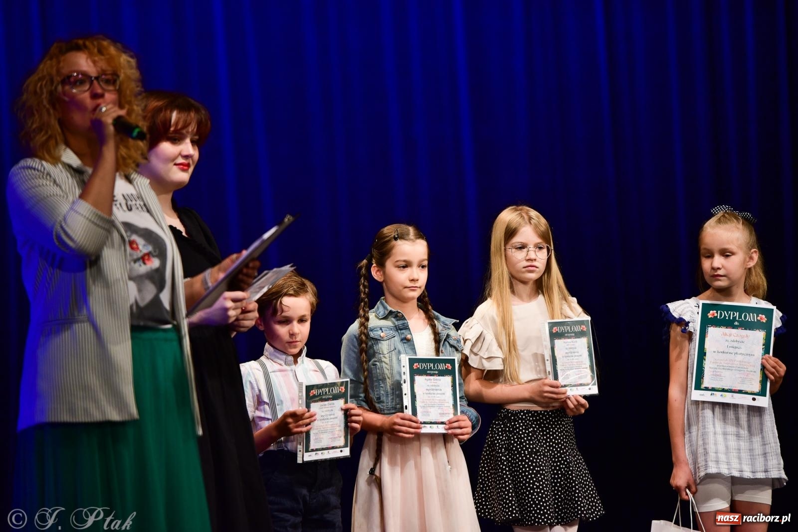 Zdjęcie w galerii na portalu naszraciborz.pl: XIV Powiatowy Festiwal Twórczości Artystycznej. Laureaci odebrali dyplomy [FOTO i WIDEO] wiadomości z regionu