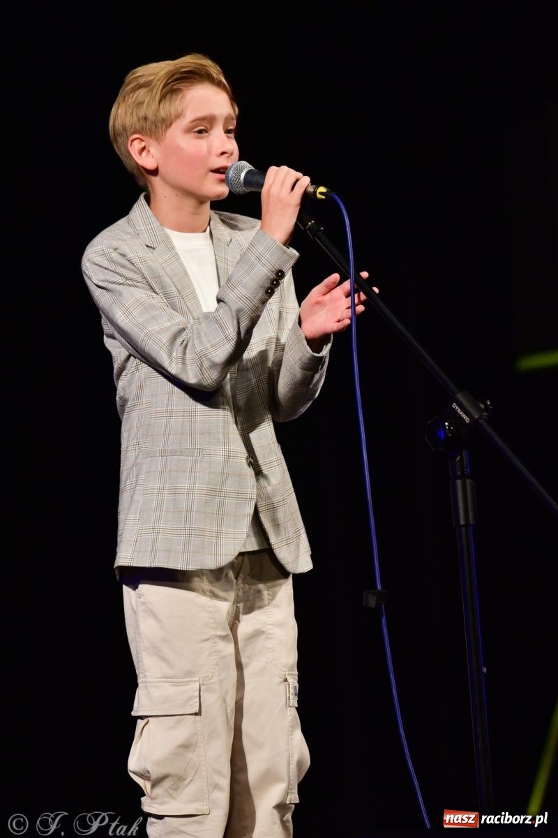 Zdjęcie w galerii na portalu naszraciborz.pl: XIV Powiatowy Festiwal Twórczości Artystycznej. Laureaci odebrali dyplomy [FOTO i WIDEO] wiadomości z regionu