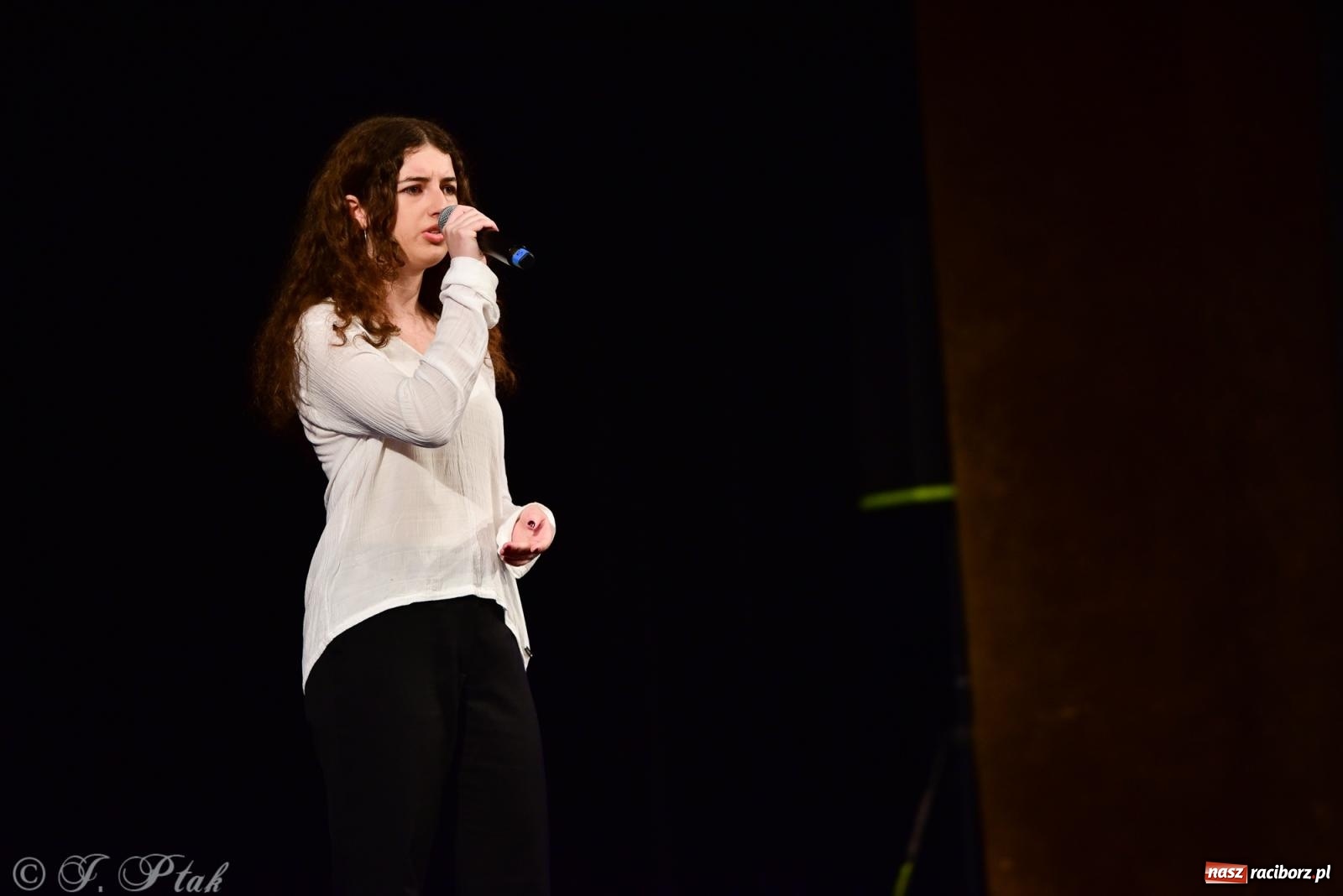 Zdjęcie w galerii na portalu naszraciborz.pl: XIV Powiatowy Festiwal Twórczości Artystycznej. Laureaci odebrali dyplomy [FOTO i WIDEO] wiadomości z regionu