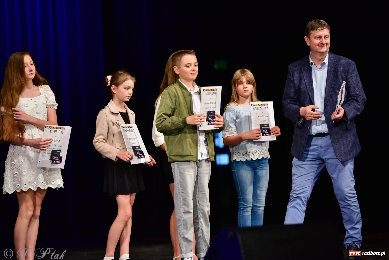 Zdjęcie w galerii na portalu naszraciborz.pl: XIV Powiatowy Festiwal Twórczości Artystycznej. Laureaci odebrali dyplomy [FOTO i WIDEO] wiadomości z regionu