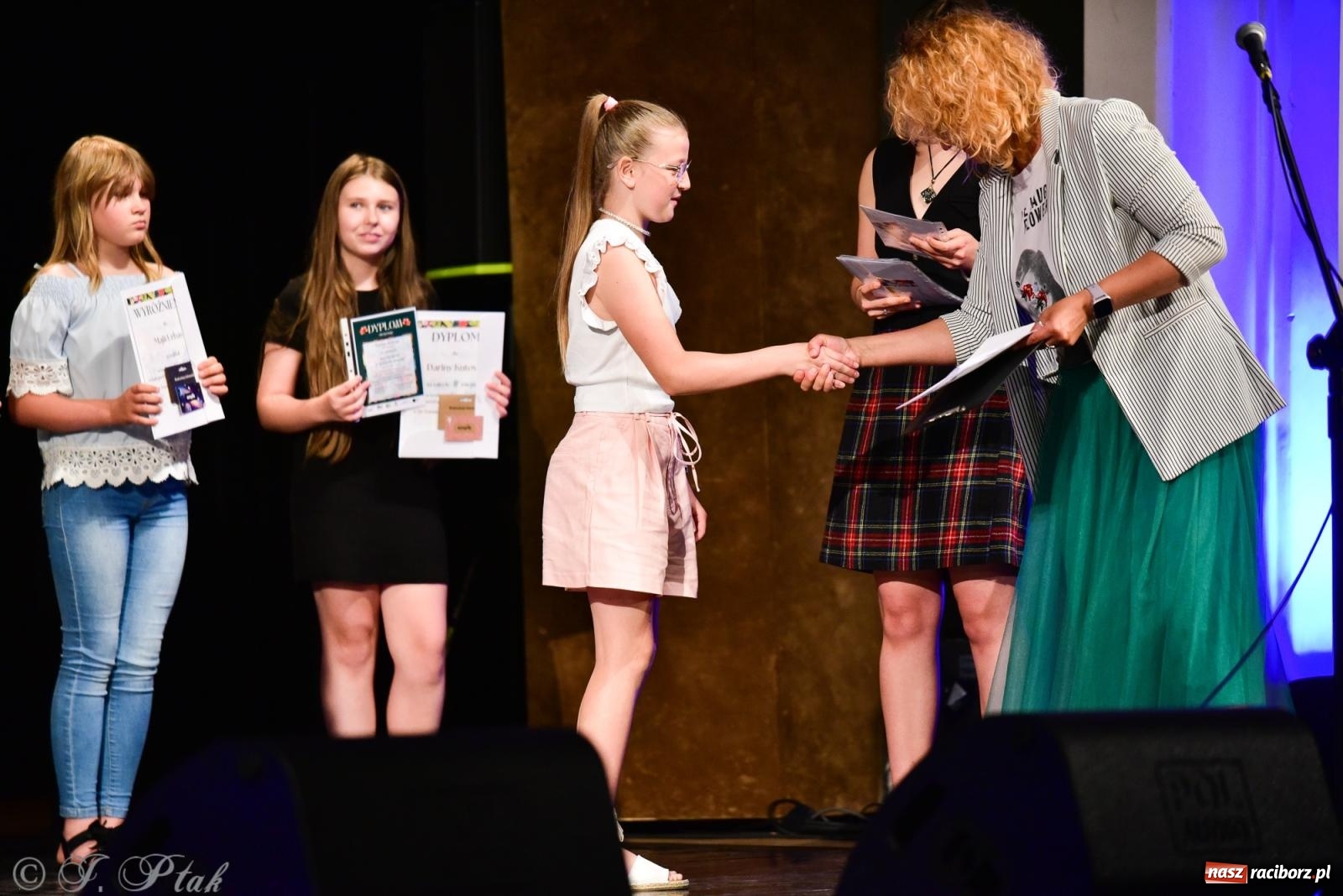 Zdjęcie w galerii na portalu naszraciborz.pl: XIV Powiatowy Festiwal Twórczości Artystycznej. Laureaci odebrali dyplomy [FOTO i WIDEO] wiadomości z regionu