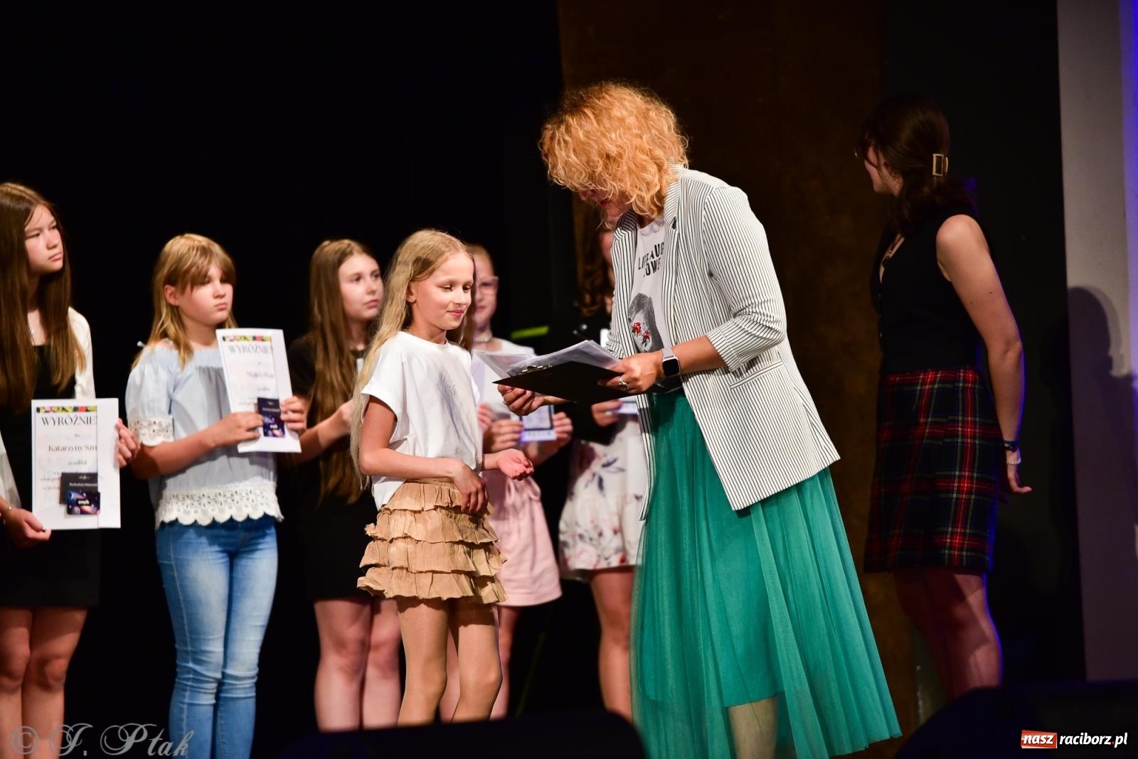 Zdjęcie w galerii na portalu naszraciborz.pl: XIV Powiatowy Festiwal Twórczości Artystycznej. Laureaci odebrali dyplomy [FOTO i WIDEO] wiadomości z regionu