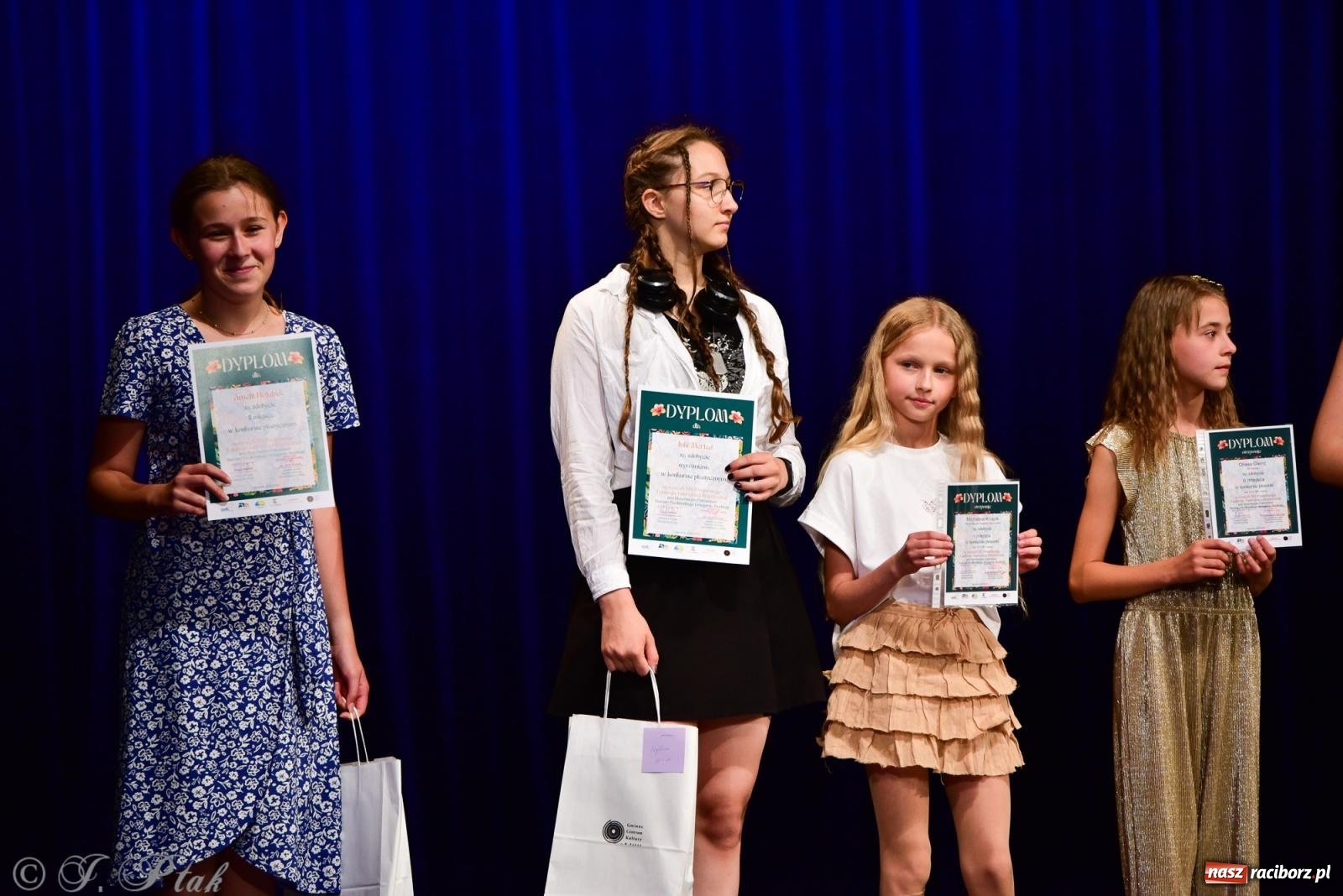 Zdjęcie w galerii na portalu naszraciborz.pl: XIV Powiatowy Festiwal Twórczości Artystycznej. Laureaci odebrali dyplomy [FOTO i WIDEO] wiadomości z regionu