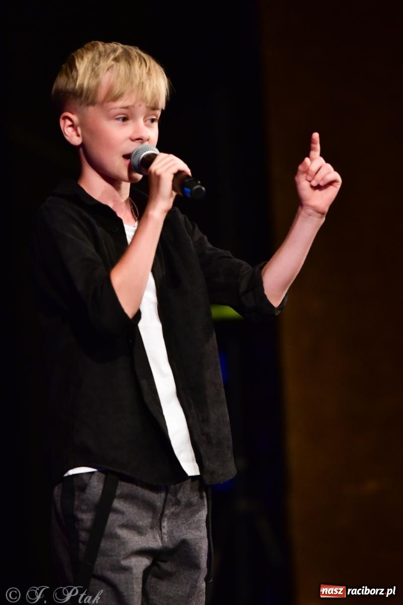 Zdjęcie w galerii na portalu naszraciborz.pl: XIV Powiatowy Festiwal Twórczości Artystycznej. Laureaci odebrali dyplomy [FOTO i WIDEO] wiadomości z regionu