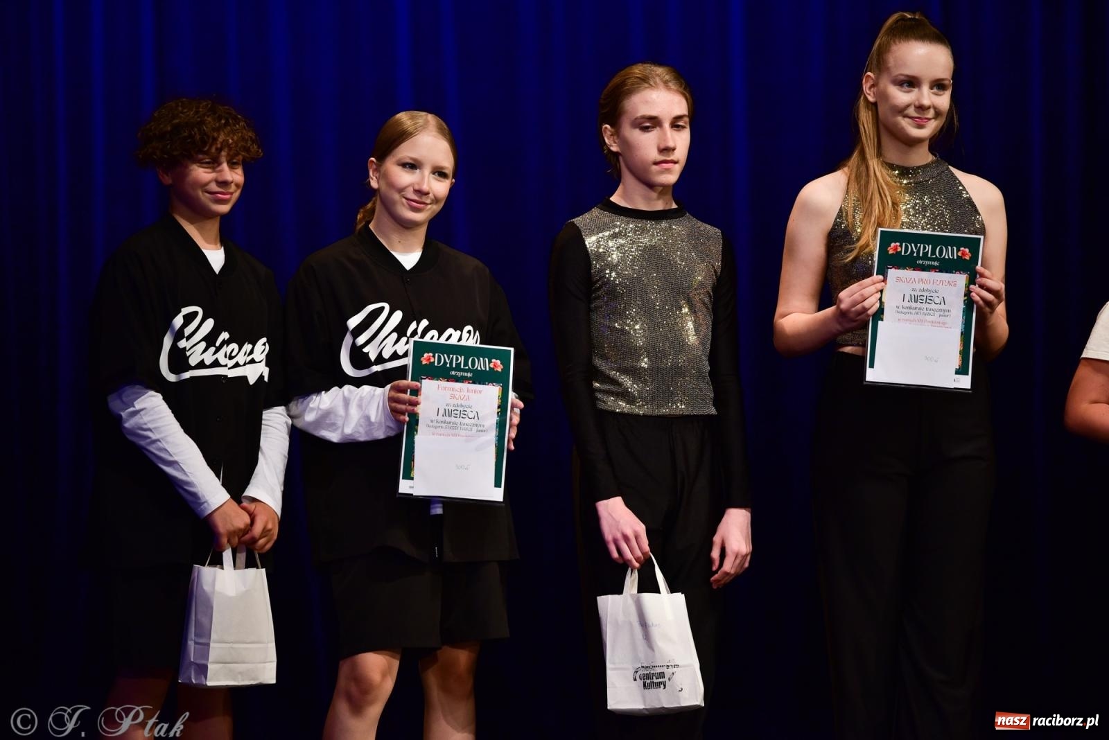 Zdjęcie w galerii na portalu naszraciborz.pl: XIV Powiatowy Festiwal Twórczości Artystycznej. Laureaci odebrali dyplomy [FOTO i WIDEO] wiadomości z regionu