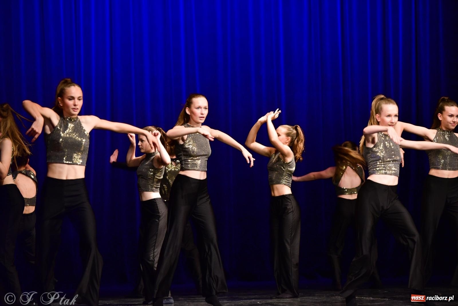 Zdjęcie w galerii na portalu naszraciborz.pl: XIV Powiatowy Festiwal Twórczości Artystycznej. Laureaci odebrali dyplomy [FOTO i WIDEO] wiadomości z regionu