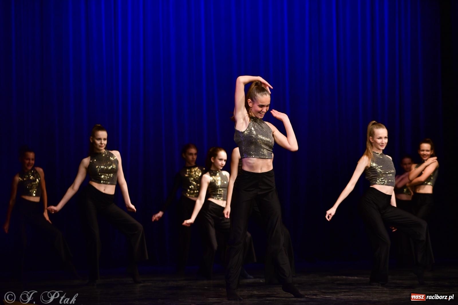 Zdjęcie w galerii na portalu naszraciborz.pl: XIV Powiatowy Festiwal Twórczości Artystycznej. Laureaci odebrali dyplomy [FOTO i WIDEO] wiadomości z regionu