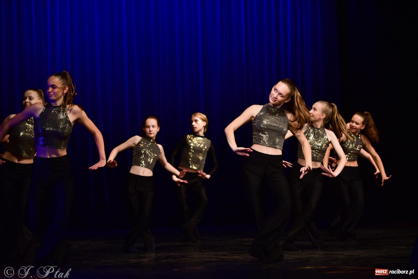 Zdjęcie w galerii na portalu naszraciborz.pl: XIV Powiatowy Festiwal Twórczości Artystycznej. Laureaci odebrali dyplomy [FOTO i WIDEO] wiadomości z regionu