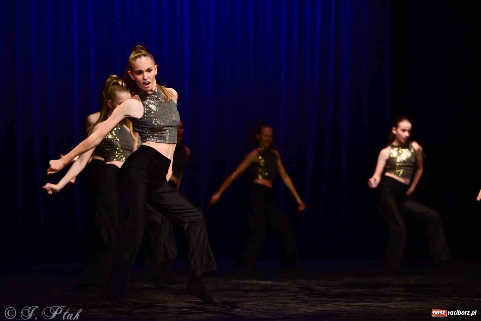 Zdjęcie w galerii na portalu naszraciborz.pl: XIV Powiatowy Festiwal Twórczości Artystycznej. Laureaci odebrali dyplomy [FOTO i WIDEO] wiadomości z regionu