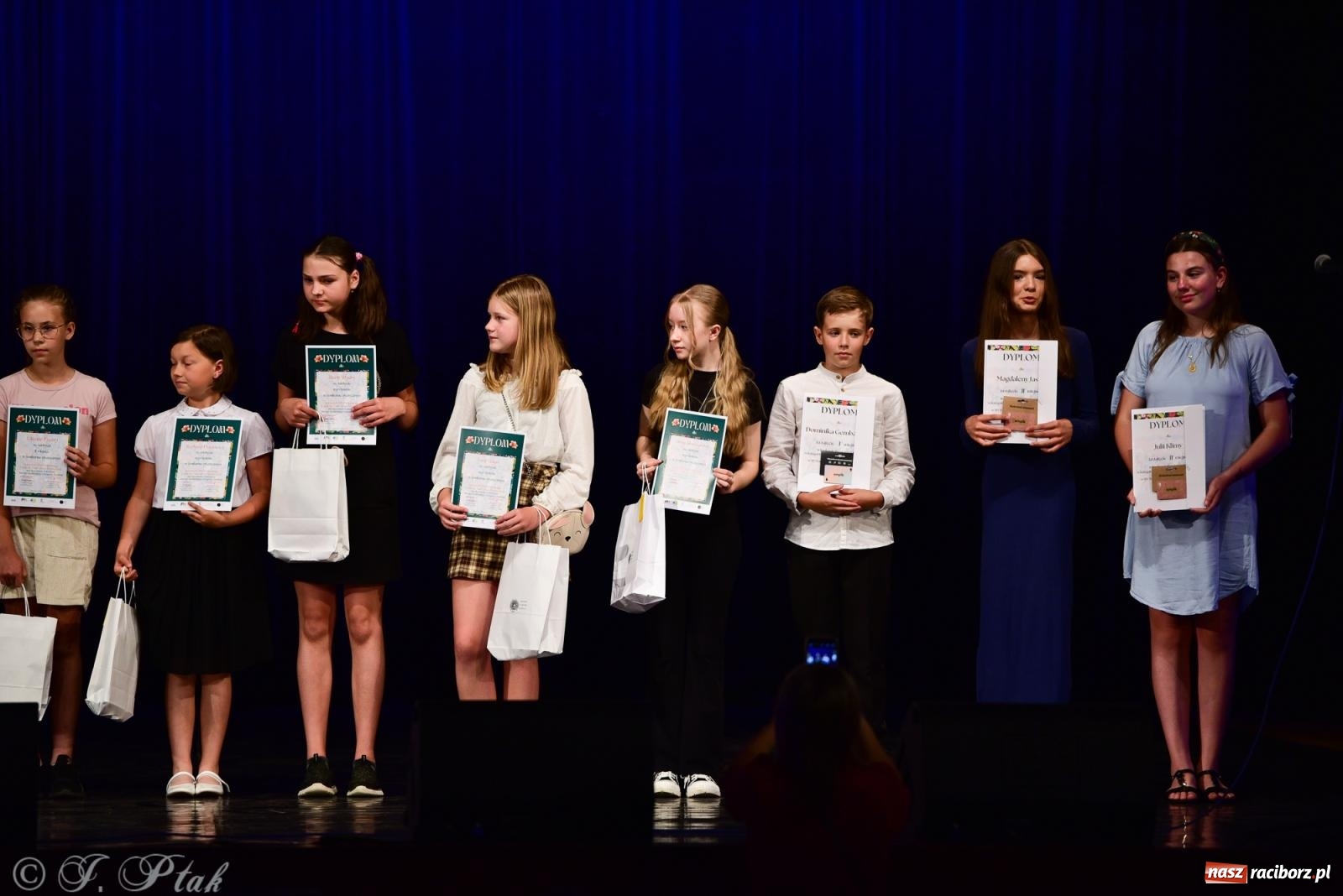 Zdjęcie w galerii na portalu naszraciborz.pl: XIV Powiatowy Festiwal Twórczości Artystycznej. Laureaci odebrali dyplomy [FOTO i WIDEO] wiadomości z regionu