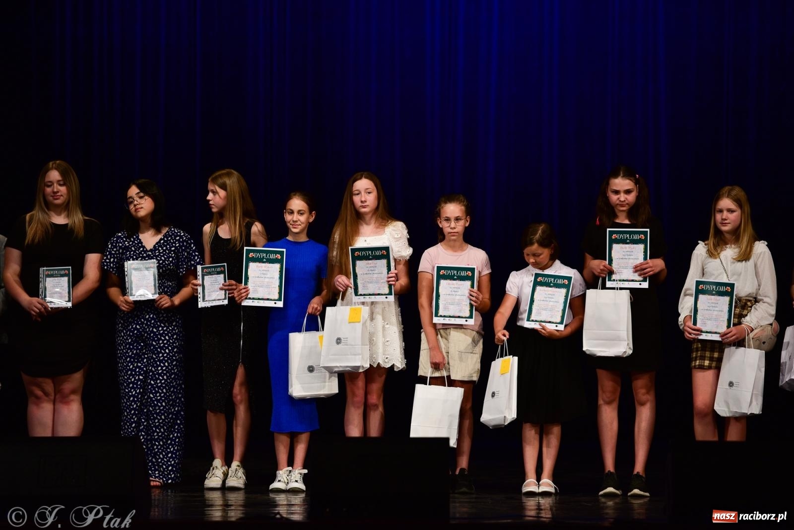 Zdjęcie w galerii na portalu naszraciborz.pl: XIV Powiatowy Festiwal Twórczości Artystycznej. Laureaci odebrali dyplomy [FOTO i WIDEO] wiadomości z regionu